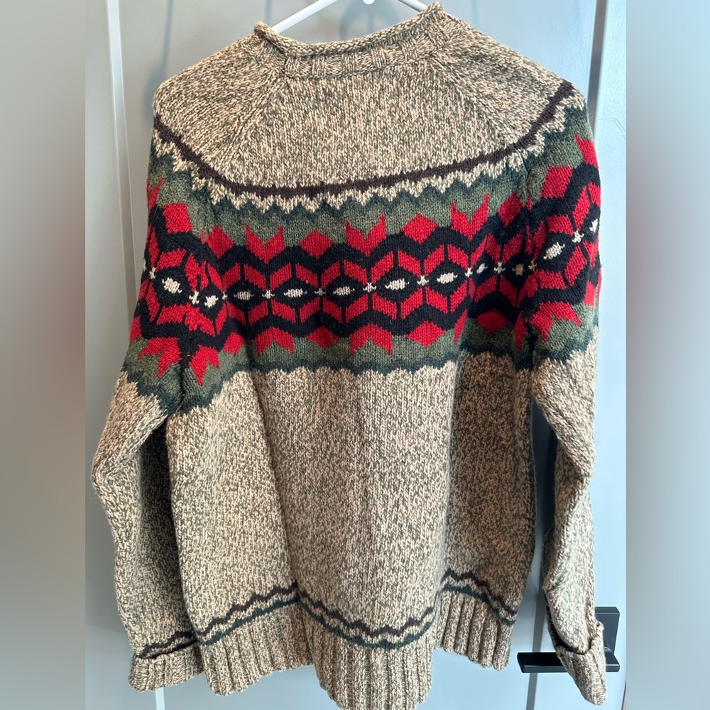 Eddie Bauer Beige and Red Crewneck Sweater